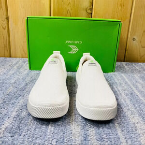 Cariuma knit slip on